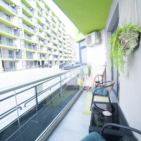 Apartel Sunny * ナボダリ